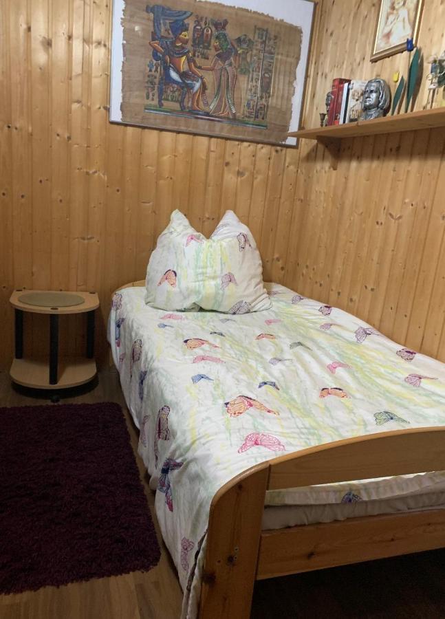 Schoenes Zimmer Im Seterant/Untergeschoss Essen Exterior foto